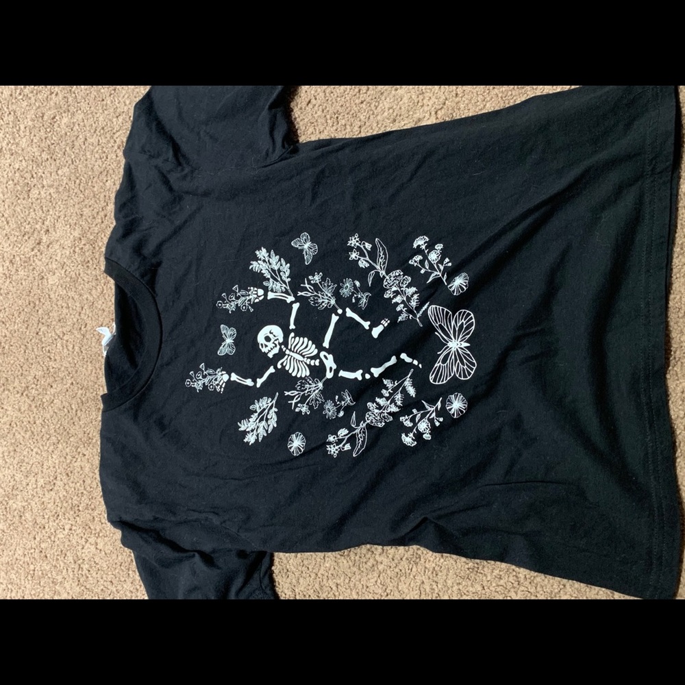 Clothes - Picture 4 of 4